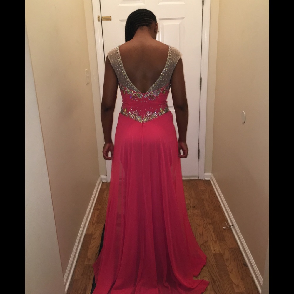 Prom/Formal Gown - Picture 6 of 8